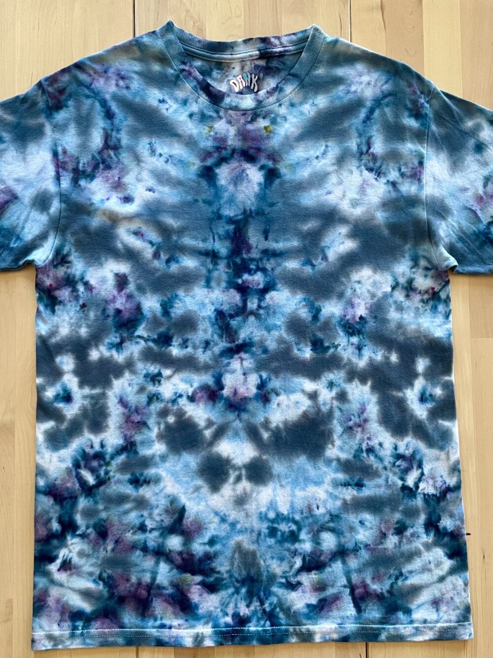 Gildan Unisex Crumple Scrunch Tie Dye T-Shirt size Small Blue Purple Gray White